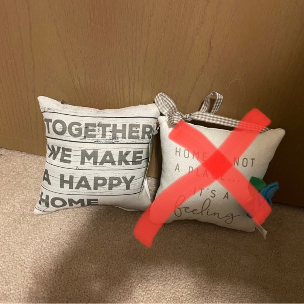 SOLD ❌ 1 New Door Pillows - 1 Sold
